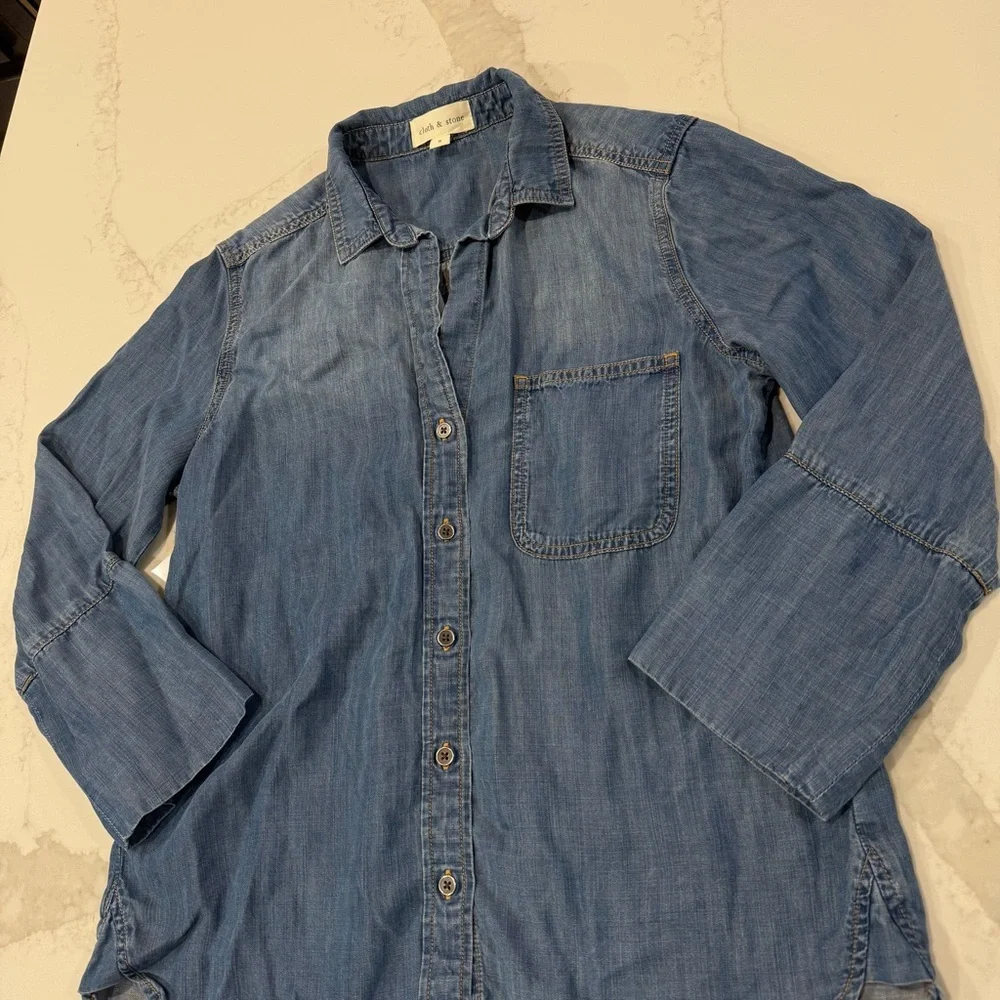 Cloth & Stone x Anthropologie Chambray Button Up Popover Top Women’s Small Blue - Picture 3 of 6